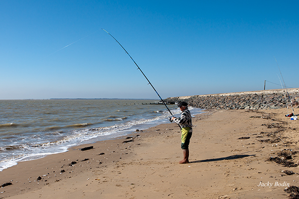 Thierry remonte son poisson